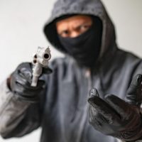 ¡Así cualquiera! Un ladrón más que barza