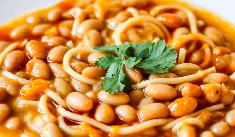 Parece que estaban wenos los porotos que preparó el Pelao