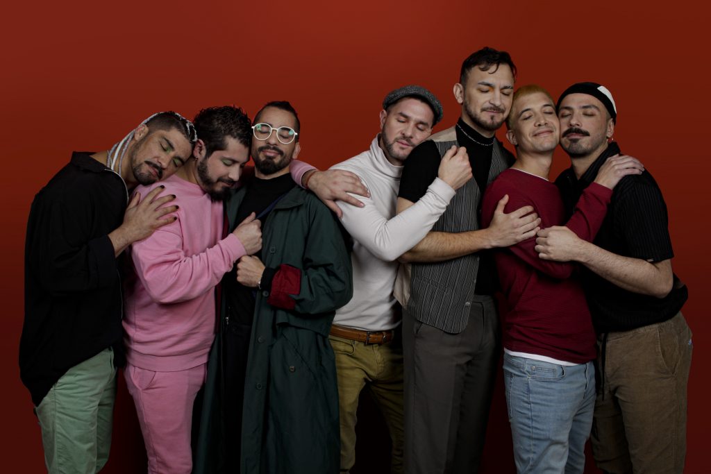 ¿Lo escuchaste? “Me siento feliz” es lo nuevo de Moral Distraída