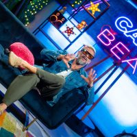 Pedro Capó reaccionó al video musical de "Latina Sativa" en "Casa Beat"