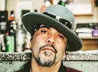 El exponente chileno del soul "Solo Di Medina" se atrevió a improvisar para "Casa Beat"