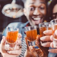 BlueMary, Rusell y el Big Boss prenden la tarde con la "Comunidad Chupística"