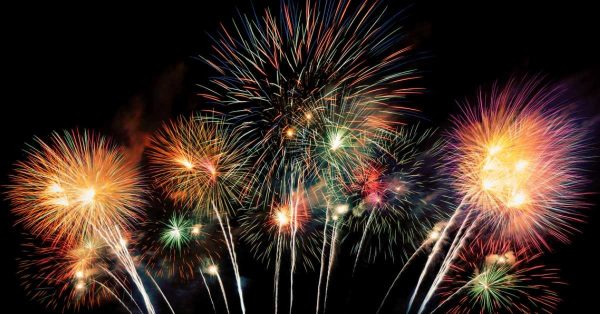 Turista sufrió dos accidentes con pirotecnia: perdió 3 dedos y un ojo