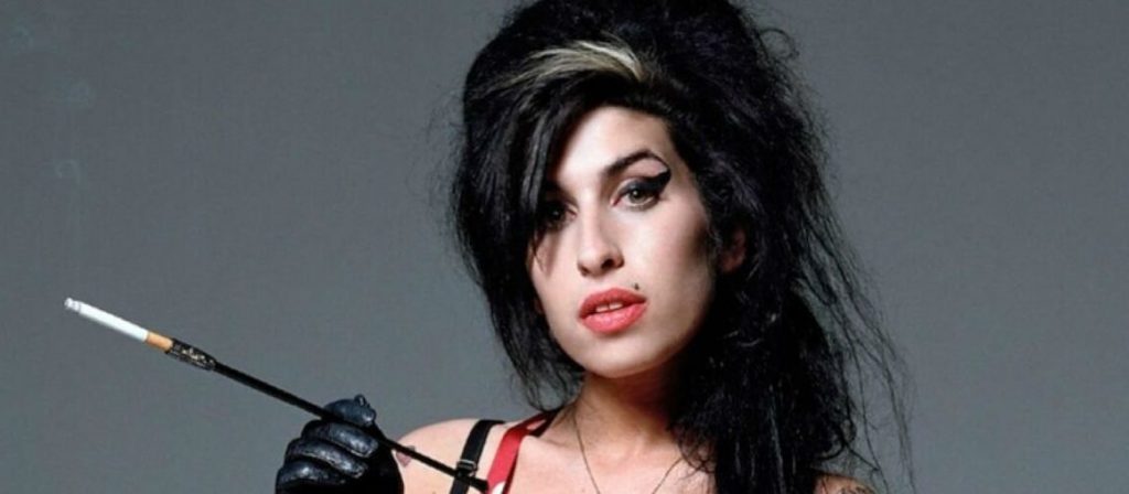 “Back to Black”: La película sobre Amy Winehouse presenta sus primeras imágenes