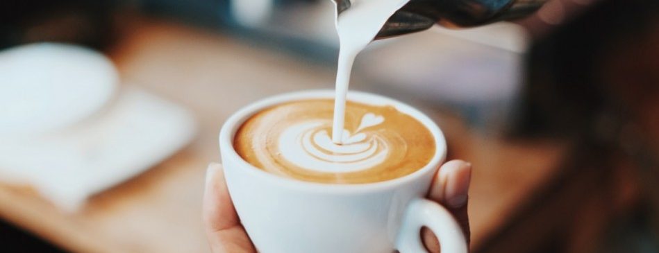 ¡Por fin encontré mi lugar! Cafetería de Tokio solo atiende a personas negativas