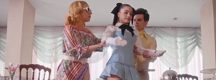 Emilia llega al Hotel Miranda! para estrenar la nueva versión de “Uno los Dos”