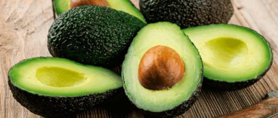¿Mucho o poco? Chilenos comen 8,6 kilos de palta al año