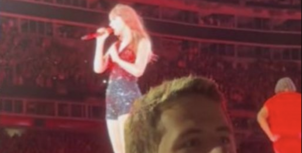 Guardia “Fearless” Despedido por Cantar en Concierto de Taylor Swift Durante su Trabajo de Seguridad
