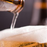 La ciencia ha confirmado que el consumo de cerveza aumenta la probabilidad de ser picado por mosquitos