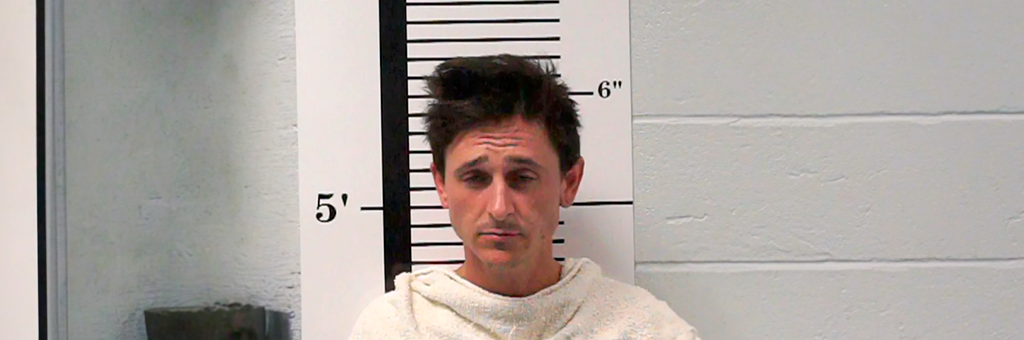 Actor de Disney Mitchel Musso Detenido por Robo Menor e Intoxicación en Texas