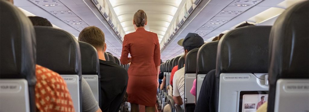 ¿Cansado de las bendiciones? Aerolínea estrena vuelos de 10 horas con Zona de adultos sin niños