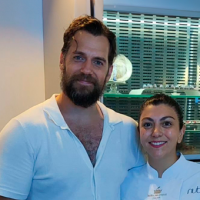 ¡Una mesa para Superman! Henry Cavill reservó una mesa en restaurant de Chef chilena