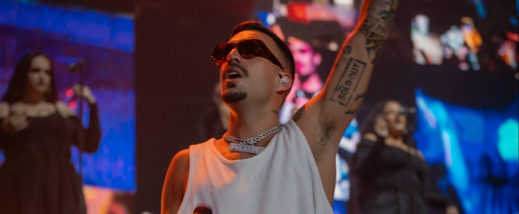 Nos rendimos a los pies del flaco: Reels B la rompió en el Movistar Arena