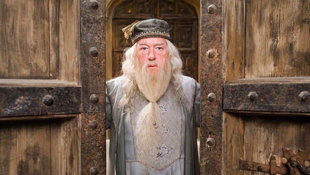 Alcemos nuestras varitas: falleció Michael Gambon, actor que le dio vida a Albus Dumbledore