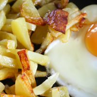 Se vienen las chorrillanas: Bajaron los precios de los huevos y papas