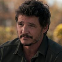 Pedro Pascal revela su pasado rubio en una tierna fotografía de cumpleaños