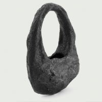 'Taban de la galáctica... Venden bolso fabricado con meteorito