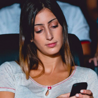 Esta app te avisa cuando puedes ir al baño en el cine
