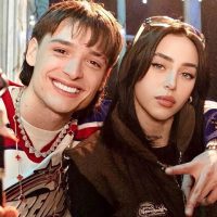 ¡Beso Apasionado! Nicki Nicole y Peso Pluma Confirmaron su Amor en Pleno Concierto en Ciudad de México