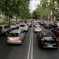 ¡Chao a las luces llamativas en los autos! Nueva Ley de Tránsito