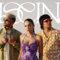 María Becerra se sacó la "Piscina" junto a Ovy On The Drums y Chencho Corleone