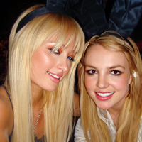 Paris Hilton Afirma que Inventó la Selfie con Britney Spears
