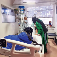 Emotivo despertar: Mujer en coma reacciona al recibir la visita de su perro