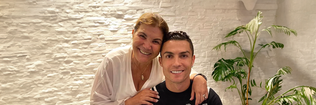 Cristiano Ronaldo emociona a su madre con un lujoso regalo por su cumpleaños