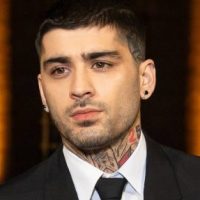 Aparecióoo: Zayn Malik estrena look en la Semana de la Moda en París