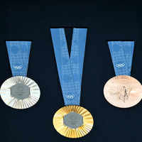 Juegos Olímpicos Paris 2024: Las nuevas medallas tendrán fragmento de la Torre Eiffel original