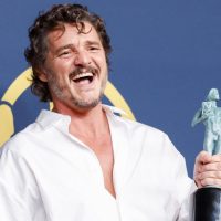 Un grande Pedrito Pascal: El actor gana como Mejor Actor de serie dramática en los SAG