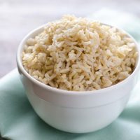 Pongámonos de acuerdo pues: Esta es la cantidad ideal de tazas de agua por cada taza de arroz