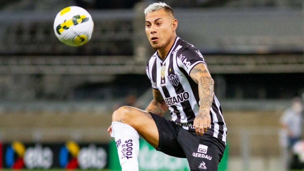 Está solo a una firma: Puede que Eduardo Vargas juegue en el Colo Colo