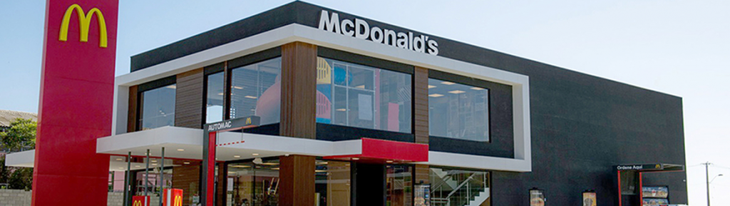 ¡Y le dicen Mcflurry! Mujer da a luz en un estacionamiento de McDonald’s