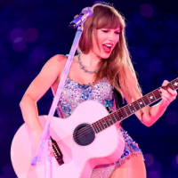 ¡Taylor Swift es oficialmente multimillonaria!