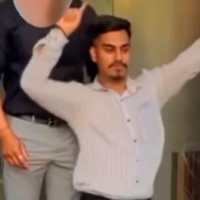 ¡Renunció a su trabajo y le bailo al jefe!