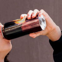 Quieren prohibir la venta de bebidas energéticas a menores de edad