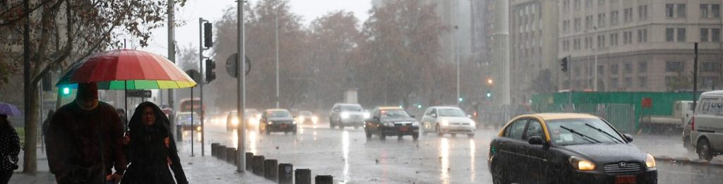 Más de 300 Personas Aisladas y 557 Viviendas Afectadas por Intensas Lluvias en el Sur del País