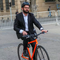 ¡Ojalá les mejore el humor a los ciclistas! La Región Metropolitana tendrá la ciclovía más larga de Chile