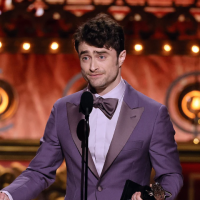 Daniel Radcliffe recibe Su Primer Galardón como Mejor Actor de Reparto