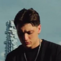 ¡Adiós Mullet! Peso Pluma Deja a Todos en shock con su Nuevo Estilo