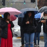 Ya hay 35 mil clientes sin luz en la Región Metropolitana
