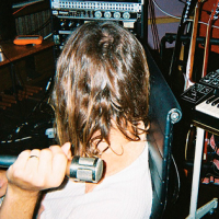 'Taban de la Kevin Parker ... ¡Tame Impala lanzará su propia marca de instrumentos!