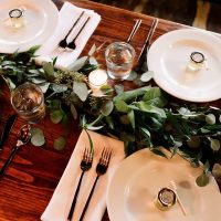 ¿Cómo decorar una mesa de comedor? 5 tips imperdibles