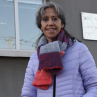 Mujer de 68 Años Descubre que Fue Adoptada y Busca a su Familia Biológica en Punta Arenas