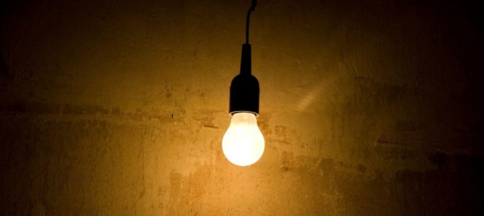 Enel incumple plazo: Casi 4 mil hogares en la RM siguen sin luz tras ultimátum