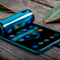 Innovación: 1000 Utilidad: *ninguna* ... El próximo año llegaría el primer celular enrolable