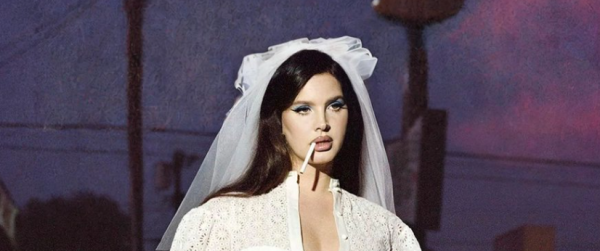 Lana del Rey sorprende con boda en un pantano de Luisiana