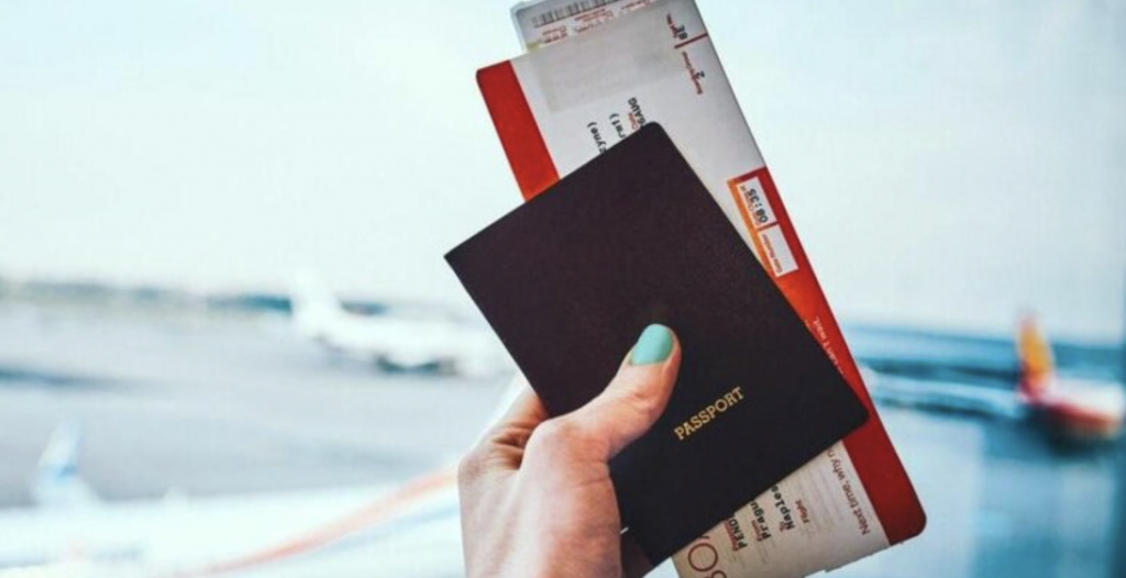 ¿Cómo comprar los pasajes de avión más baratos?