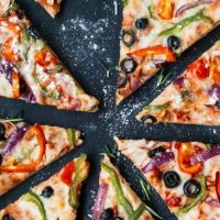 ¿Y se la comen toda? 9 de cada 10 chilenos aman la pizza